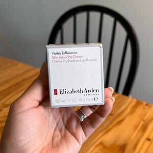 Elizabeth Arden Visible Difference Skin Balancing Cream